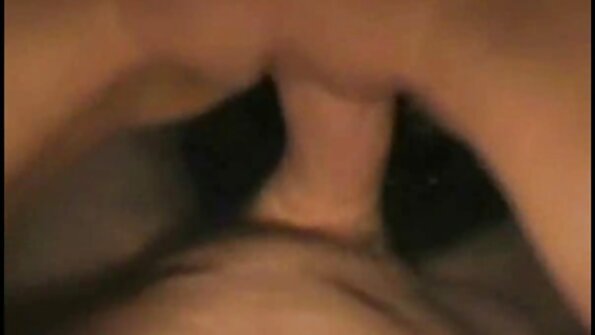 Blonde tsy afa-po foana te ho fucked